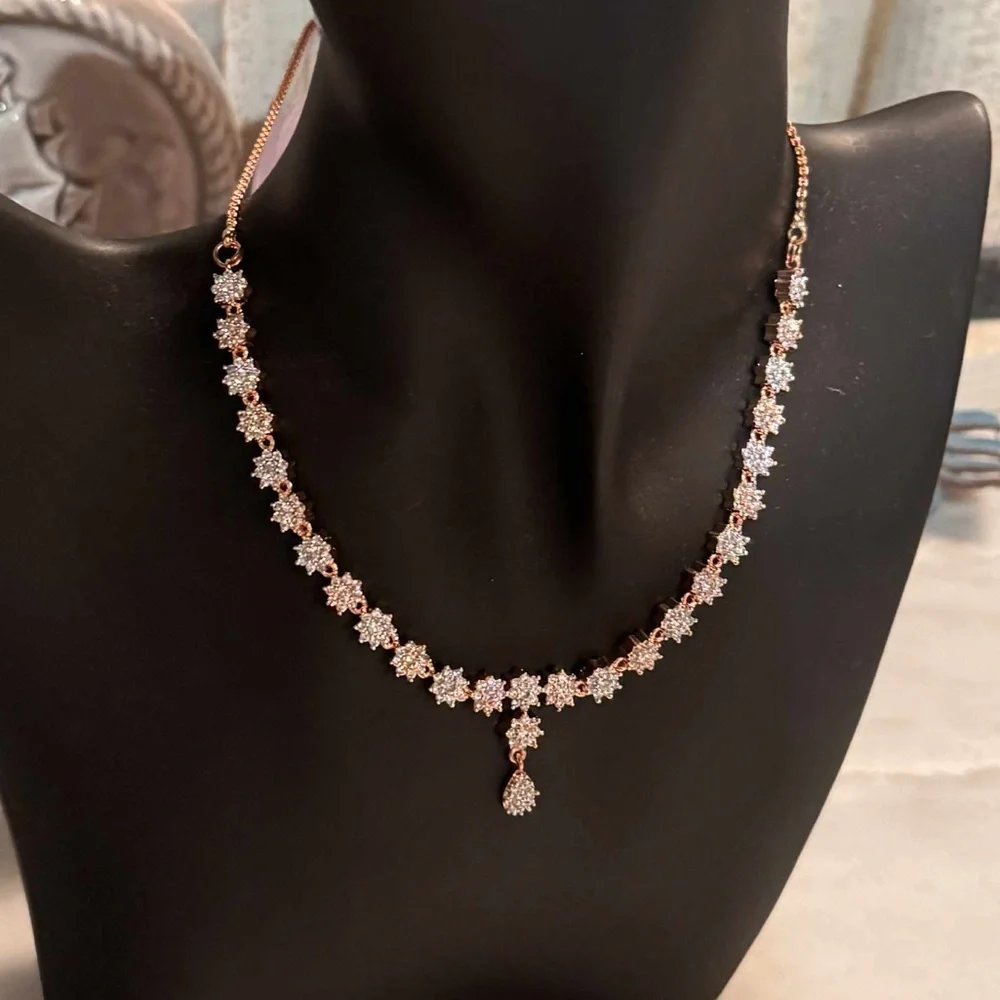 NEW 3pc Gold and Black Jewelry Set - Picture 2 of 6